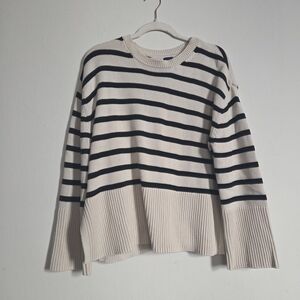 Gap 24/7 Split Hem Crew Neck Striped Sweater